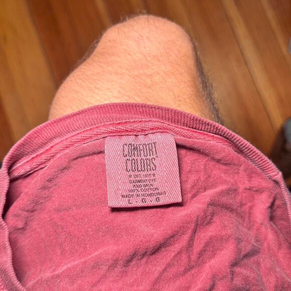 Comfort-colors Men's Burgundy and Red Shirt - Picture 3 of 3